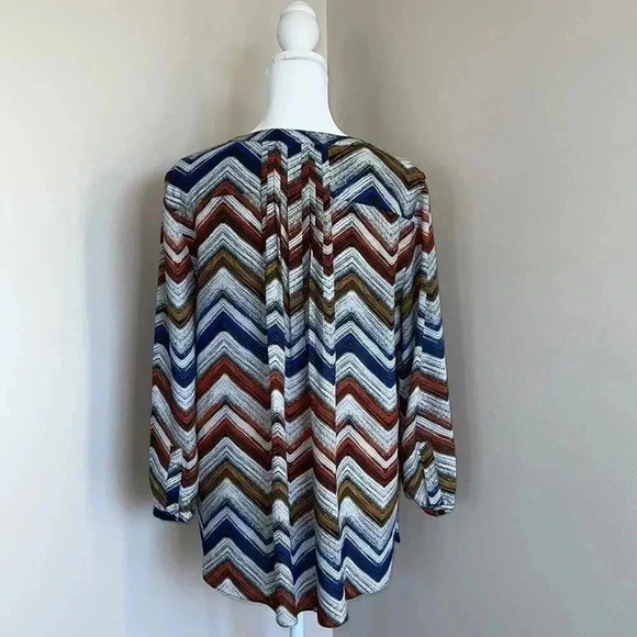 NYJD Multi Color Pintuck Blouse​​ - Picture 6 of 9